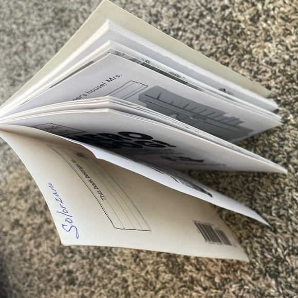 Kids book 📕 Hero Dog by Hilde Lysiak Scholastic paperback book - Picture 7 of 17